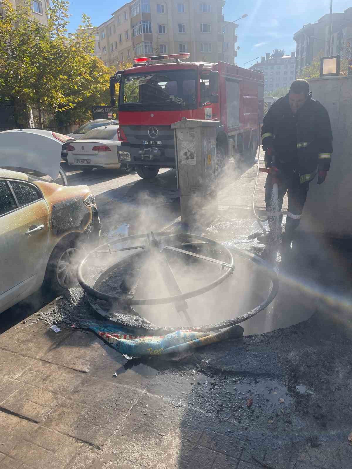 Çöpe atılan yanıcı madde otomobili yaktı
