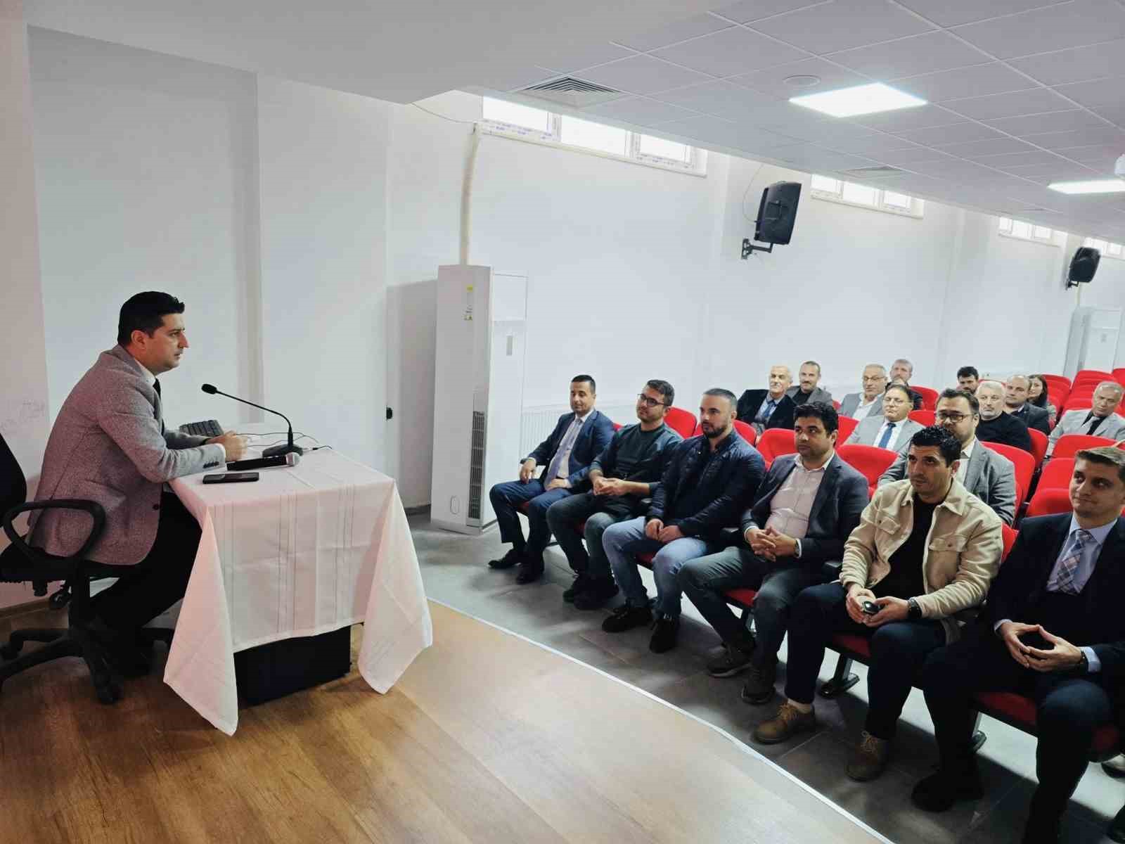 Köşk’te okul müdürleri aylık değerlendirme toplantısında buluştu