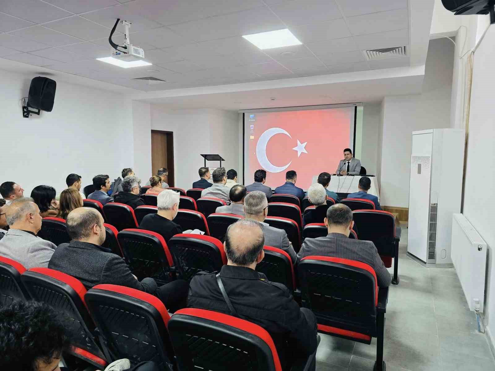 Köşk’te okul müdürleri aylık değerlendirme toplantısında buluştu