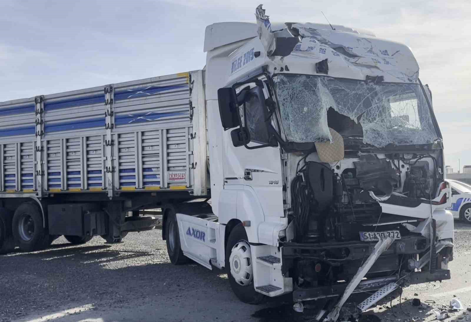 Aksaray’da iki tır çarpıştı: 1 yaralı