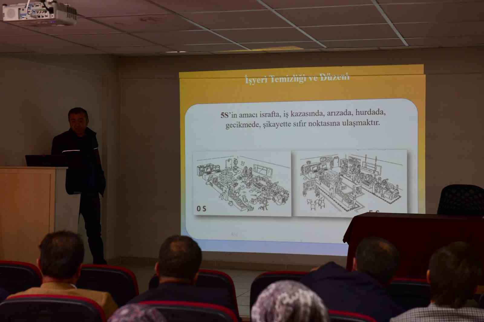 Servis şof&ouml;rleri ve rehber personellere iş sağlığı ve g&uuml;venliği eğitimi verildi
