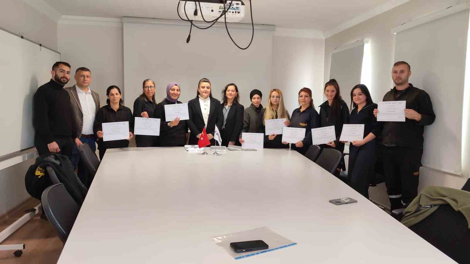 Sanayide kadın gücü: Çorum’da 15 kadın kaynakçı sertifikalarını aldı
