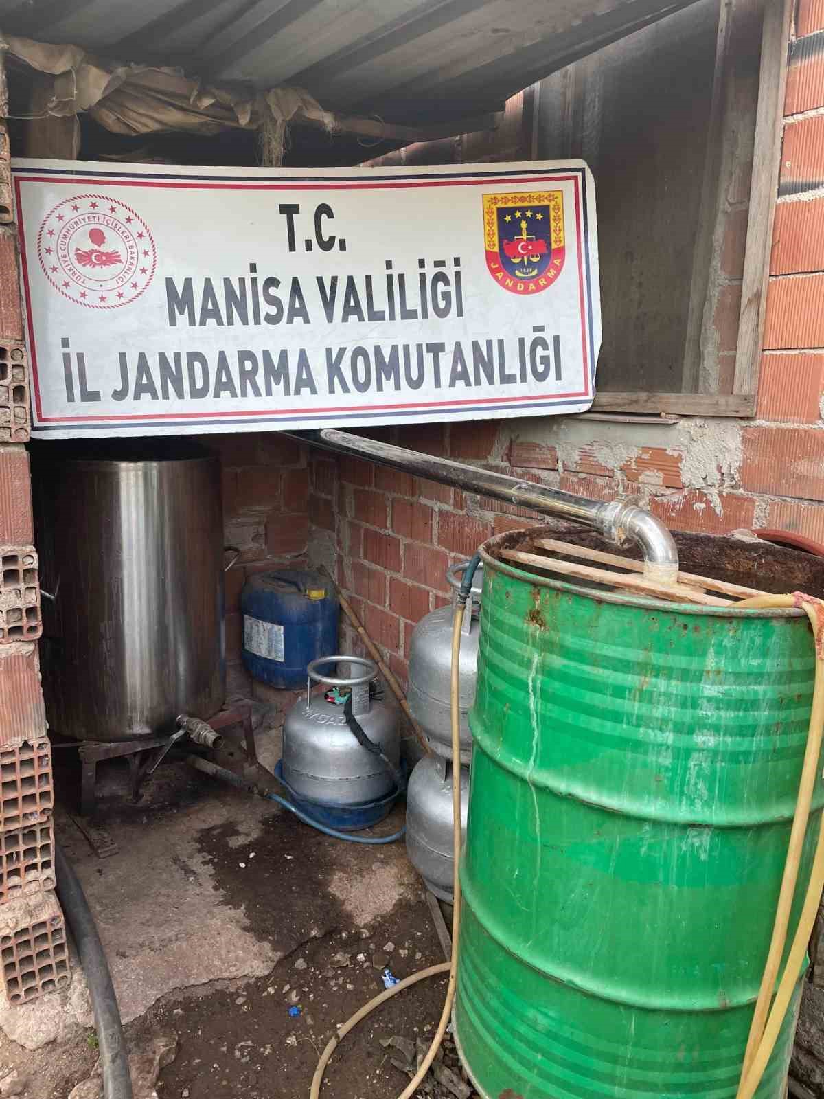 Manisa’da 112 litre sahte içki ele geçirildi