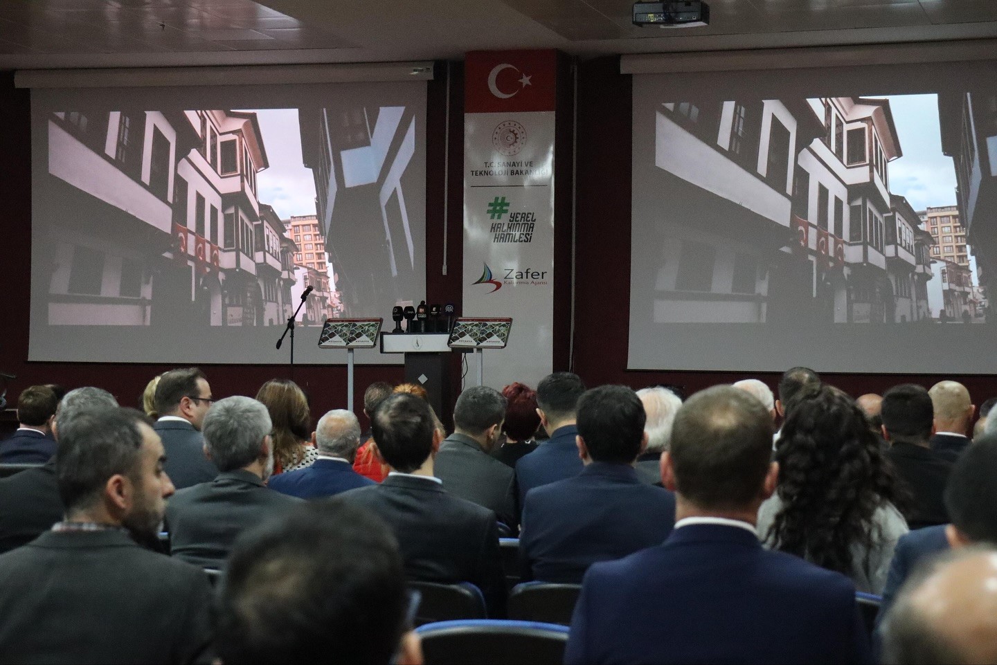 K&uuml;tahya&rsquo;da b&uuml;y&uuml;k turizm d&ouml;n&uuml;ş&uuml;m&uuml; başlıyor
