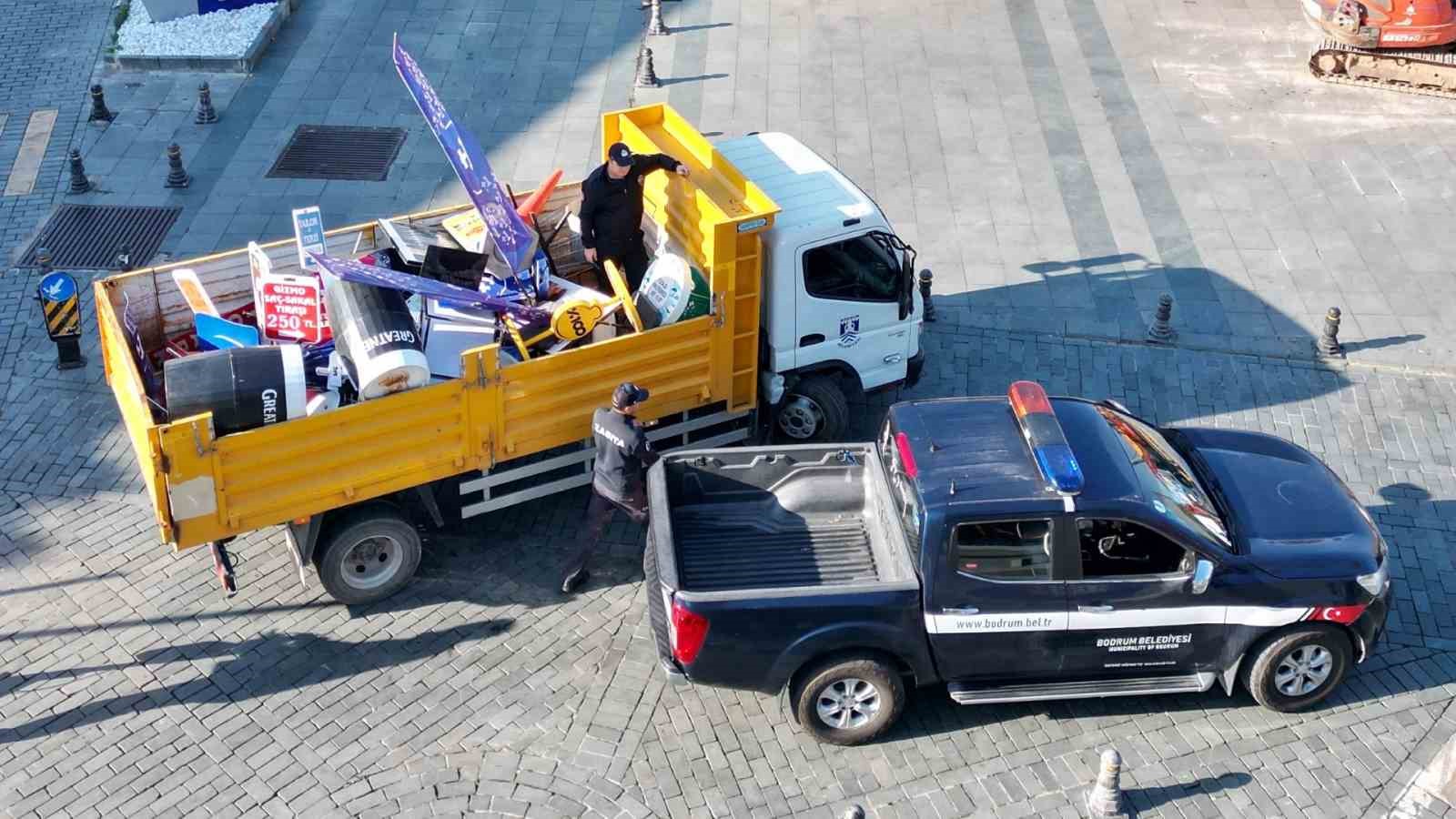 Bodrum&rsquo;da kamusal alanlar işgallerden temizleniyor
