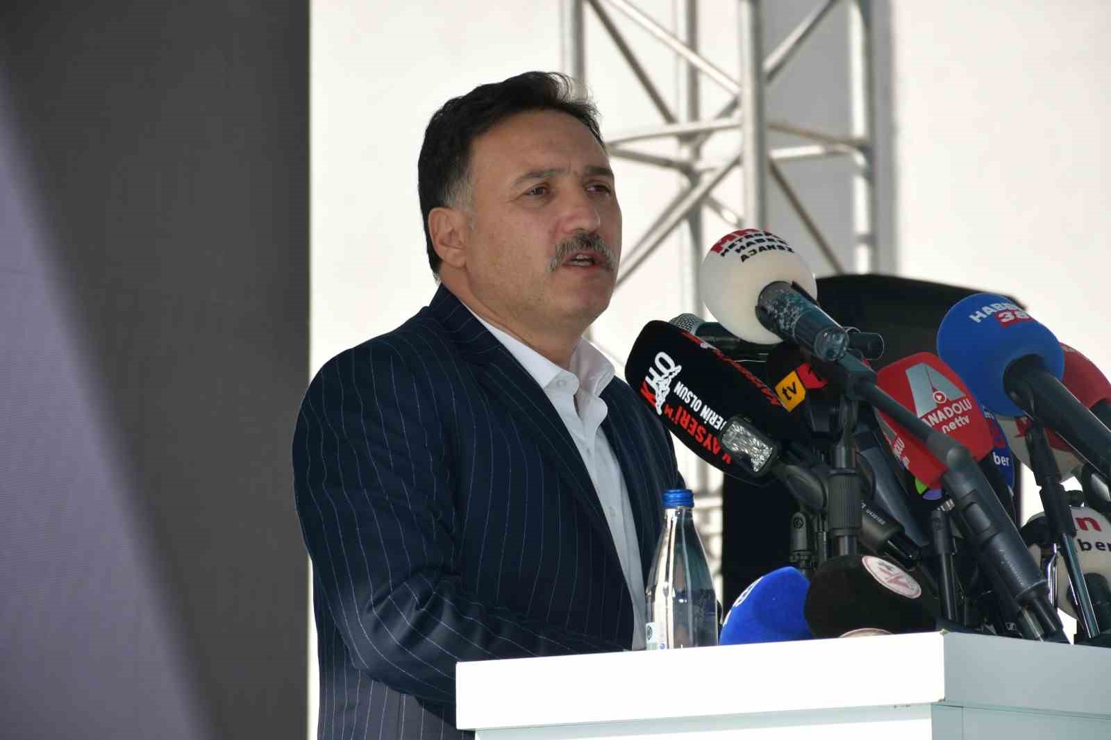 Kayseri&rsquo;ye Yeni Bir Tarımsal G&uuml;&ccedil; Merkezi: Hububat ve &Ccedil;ekirdek Merkezi a&ccedil;ıldı
