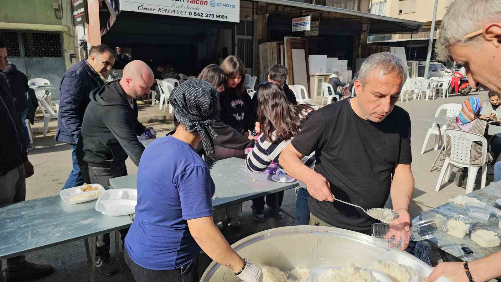 Nazilli’de sanayi esnafı imece usulü hayır yaptı