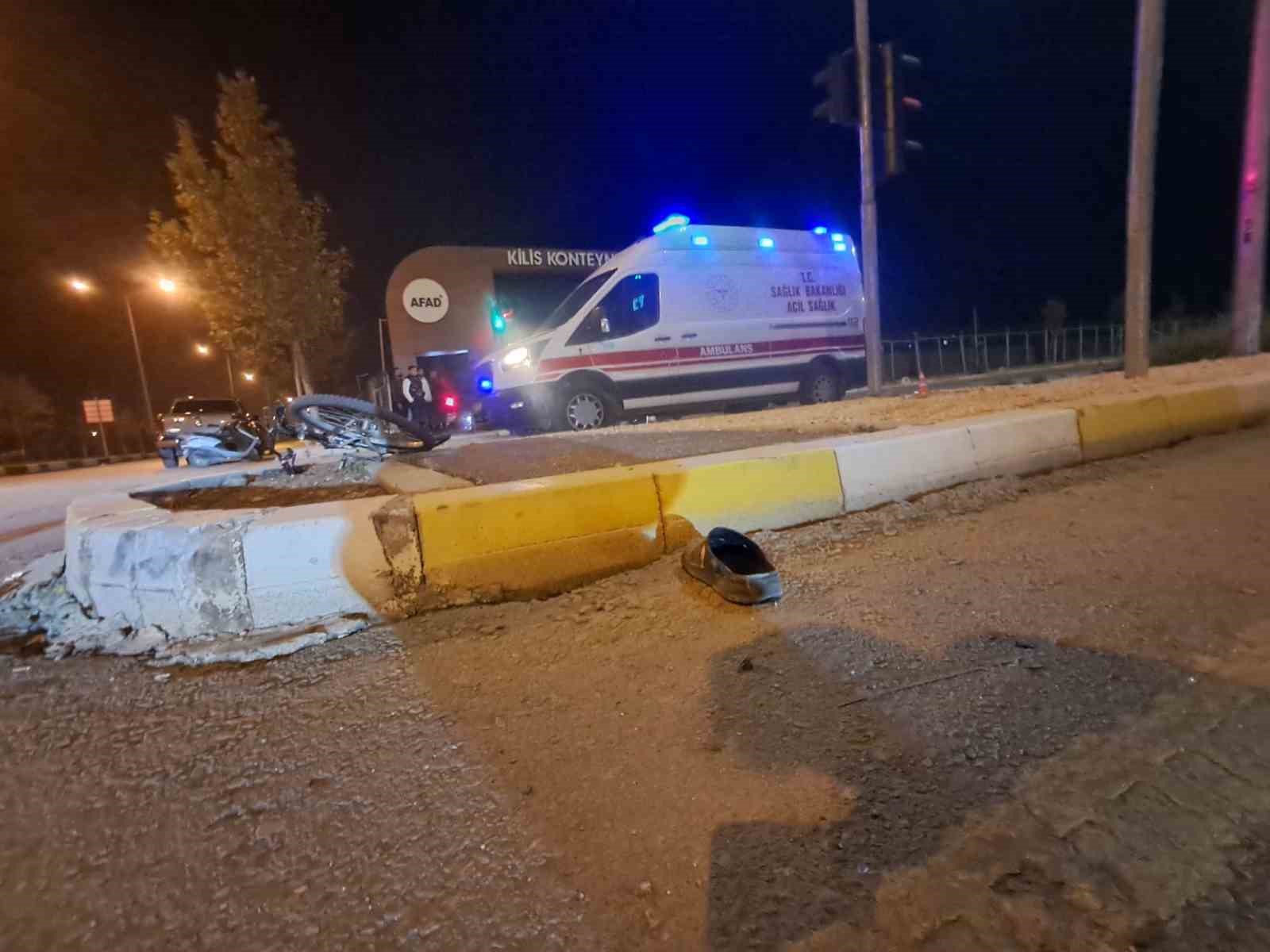 Kilis’te otomobille çarpışan bisikletli ağır yaralandı