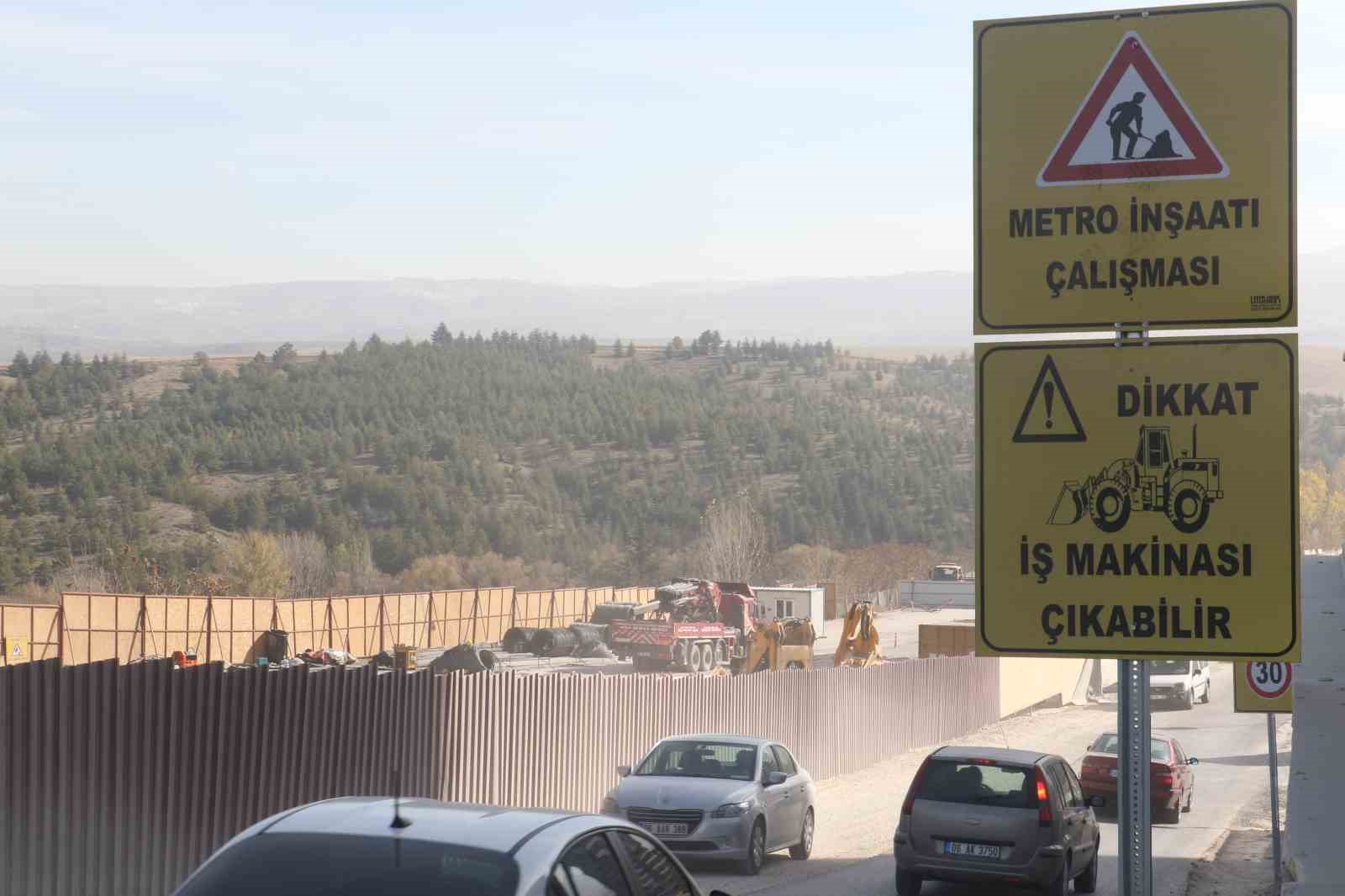 Mansur Yavaş&rsquo;ın temelini attığı Mamak metrosu ortada kaldı
