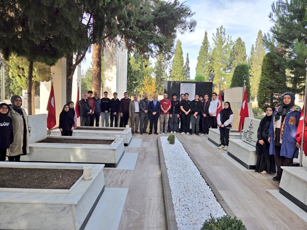 Denizli’de şehit öğretmenler dualarla anıldı
