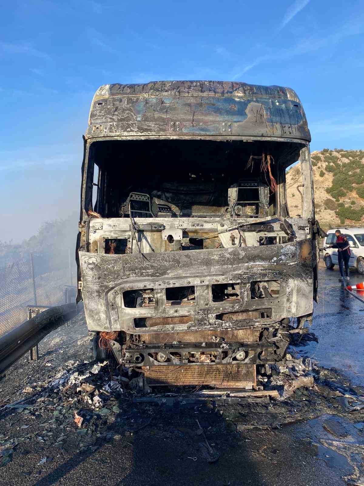 Osmaniye’de tırda çıkan yangın söndürüldü
