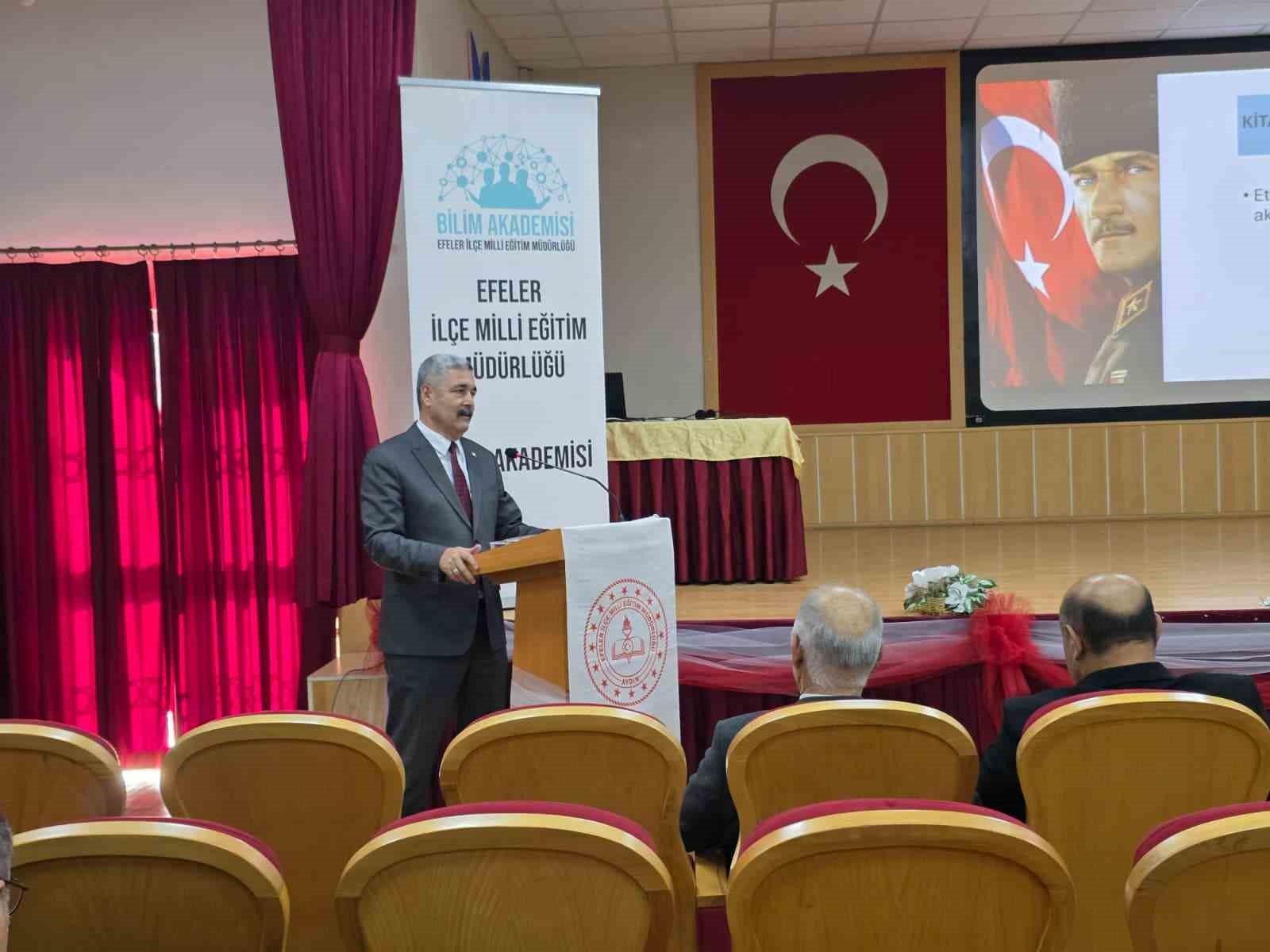 Efeler’de ’Eğitim Yöneticileri Okuyor’ projesinde yeni dönem başladı