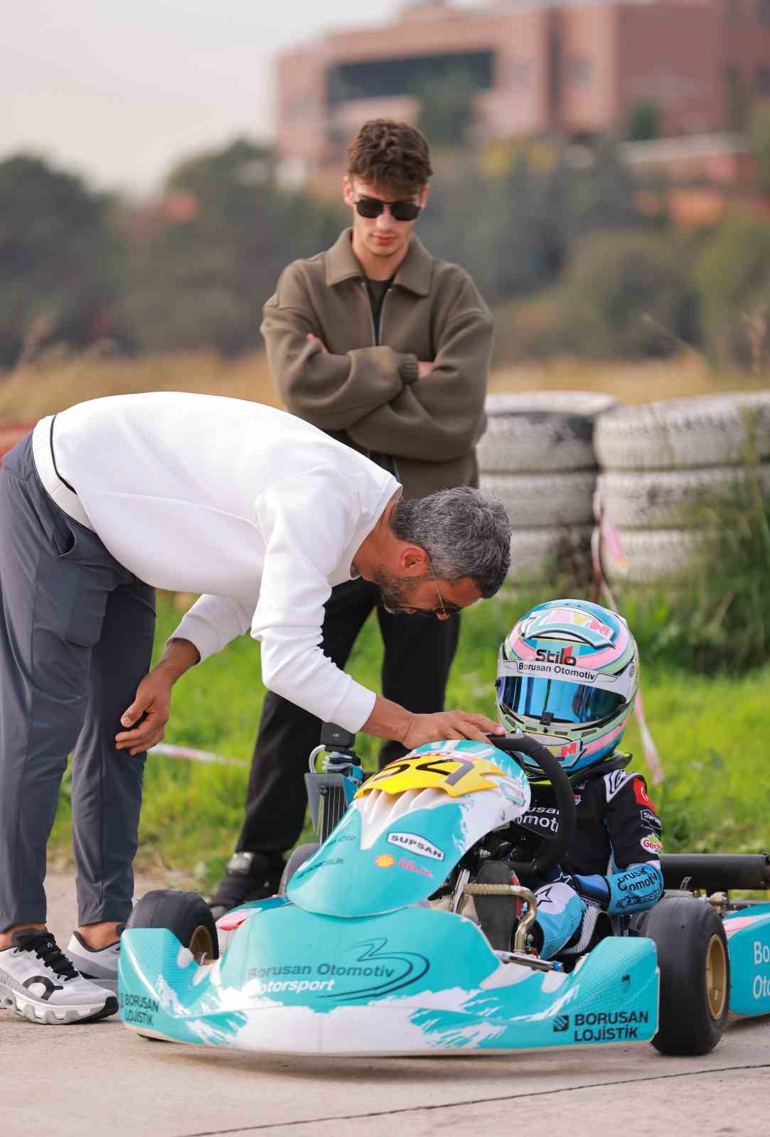 Zayn Sofuoğlu, Kocaeli’de pistte fırtına gibi esti