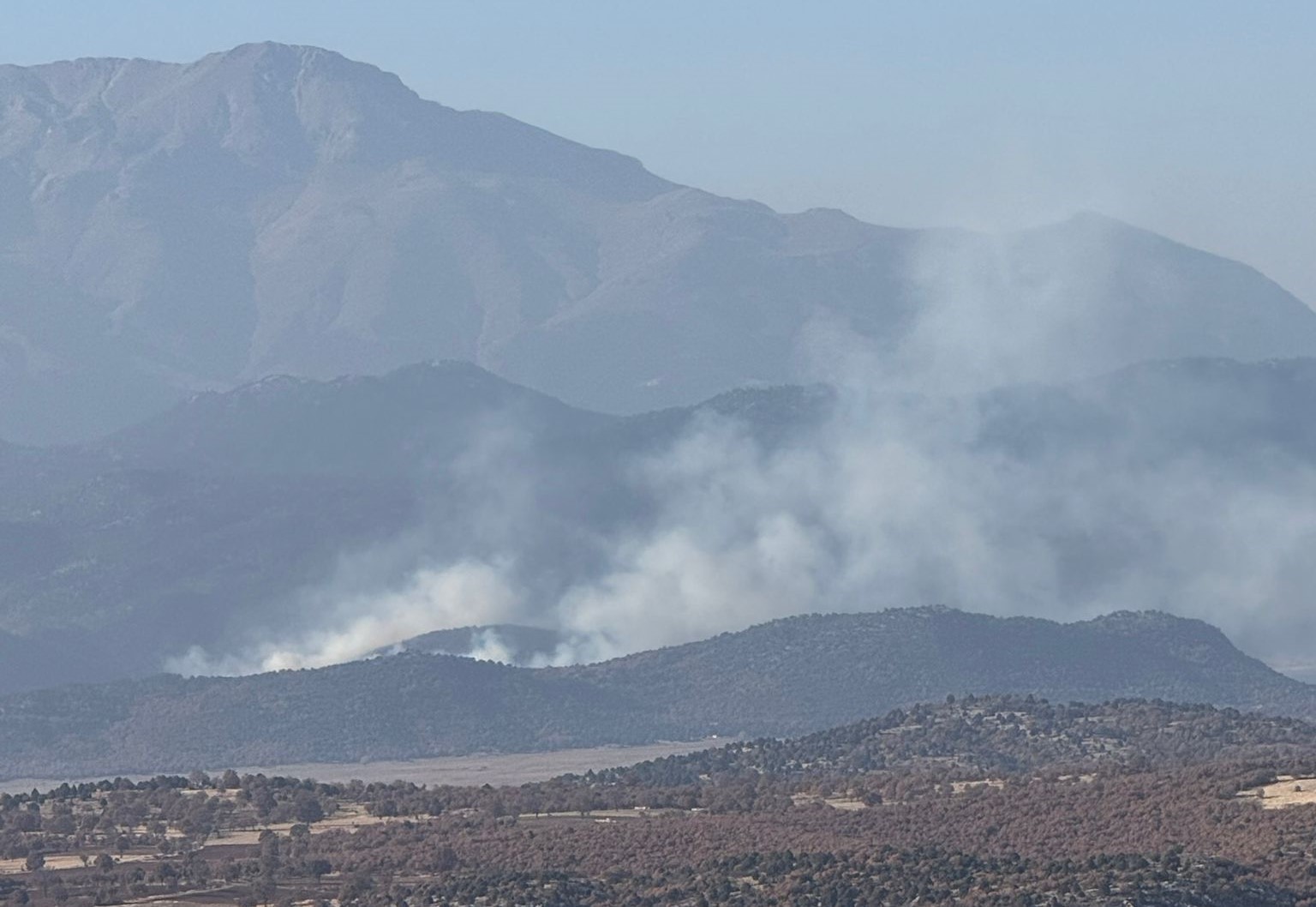 Beyşehir’de sazlıklar alev alev yandı