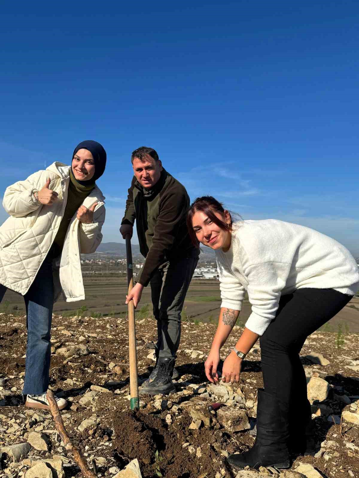 SUB&Uuml; &ouml;ğrencilerinden yeşil vatan seferberliği
