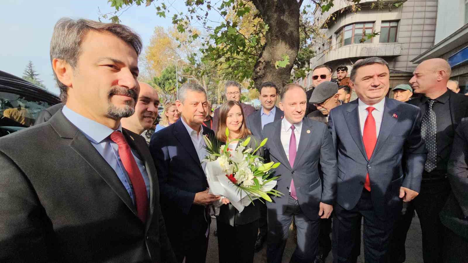 CHP Genel Başkanı &Ouml;zel: "Buradan bir sonu&ccedil; alamayacakları belli, Mansur Yavaş&rsquo;ı da tartıştırmak &uuml;zerine yaptıkları bir hamle"
