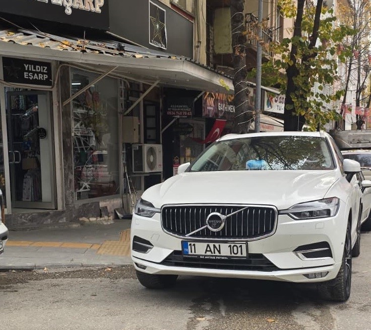 Bilecik&rsquo;te sorumsuz s&uuml;r&uuml;c&uuml; &rsquo;pes&rsquo; dedirtti
