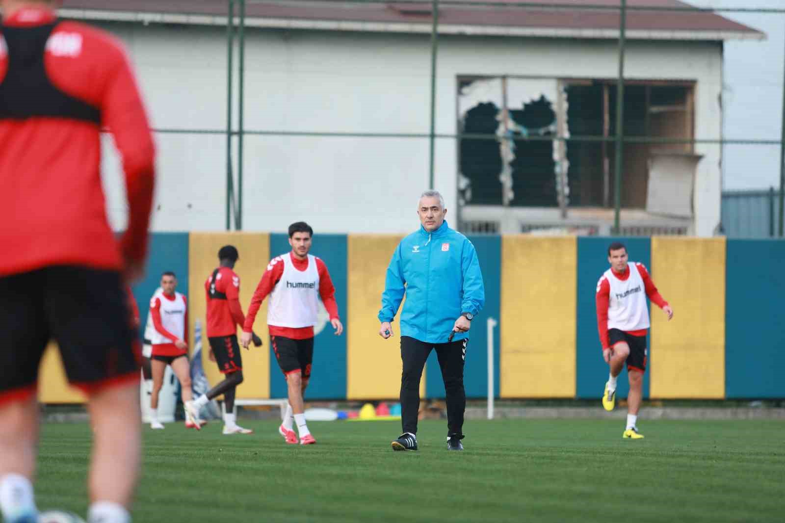 Sivasspor, Esenler Erokspor ma&ccedil;ına hazır

