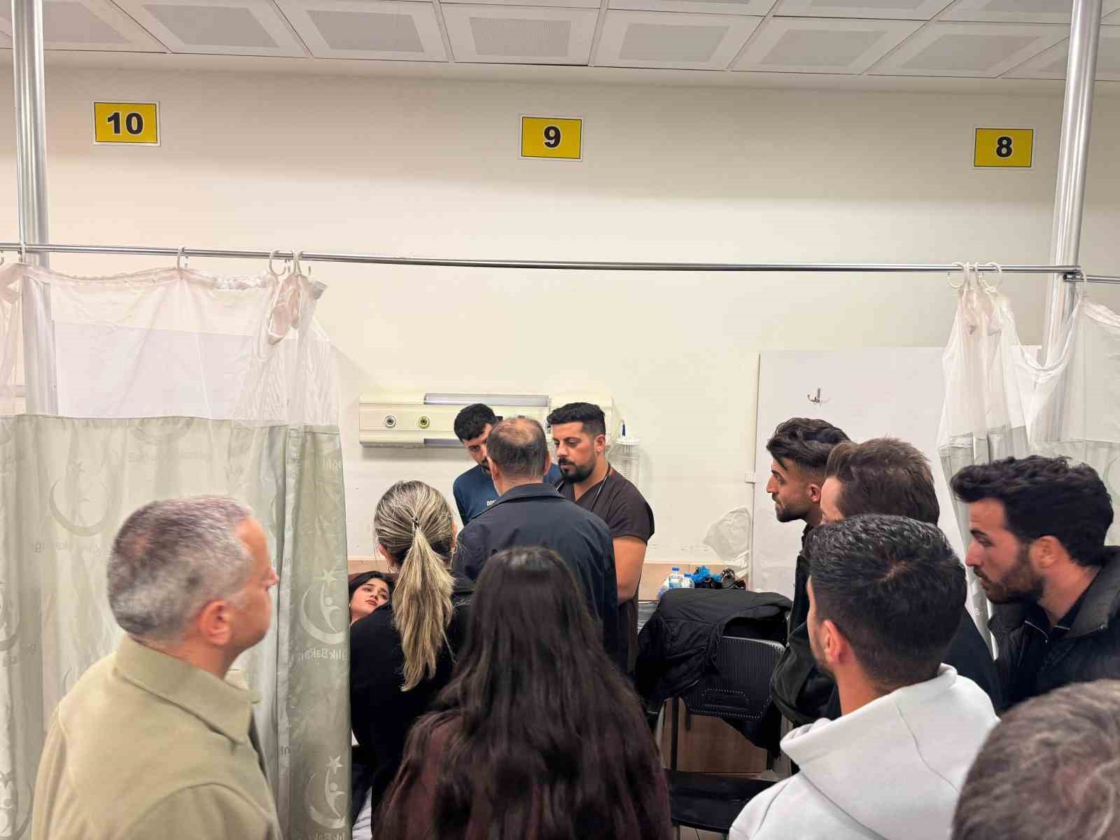 Yurtta kalan öğrenciler zehirlenme şüphesiyle hastaneye kaldırıldı