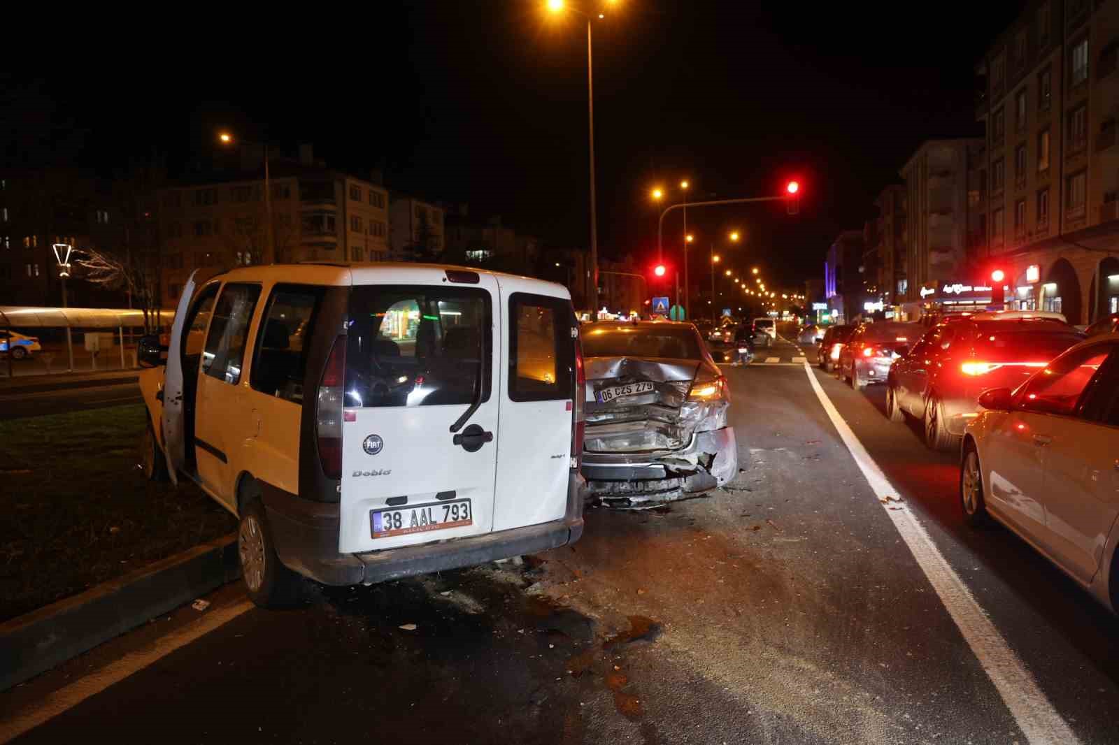 Önce kaza yaptı, sonra kayıplara karıştı