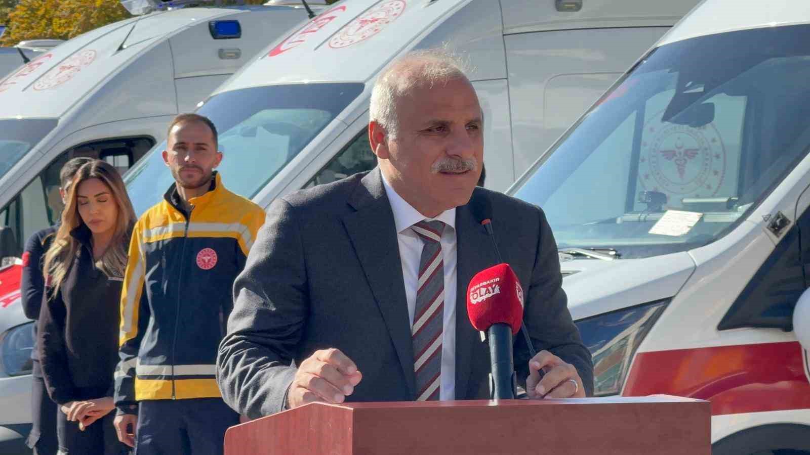 Diyarbakır’da 15 ambulans ve çok sayıda sağlık kuruluşu törenle hizmete alındı