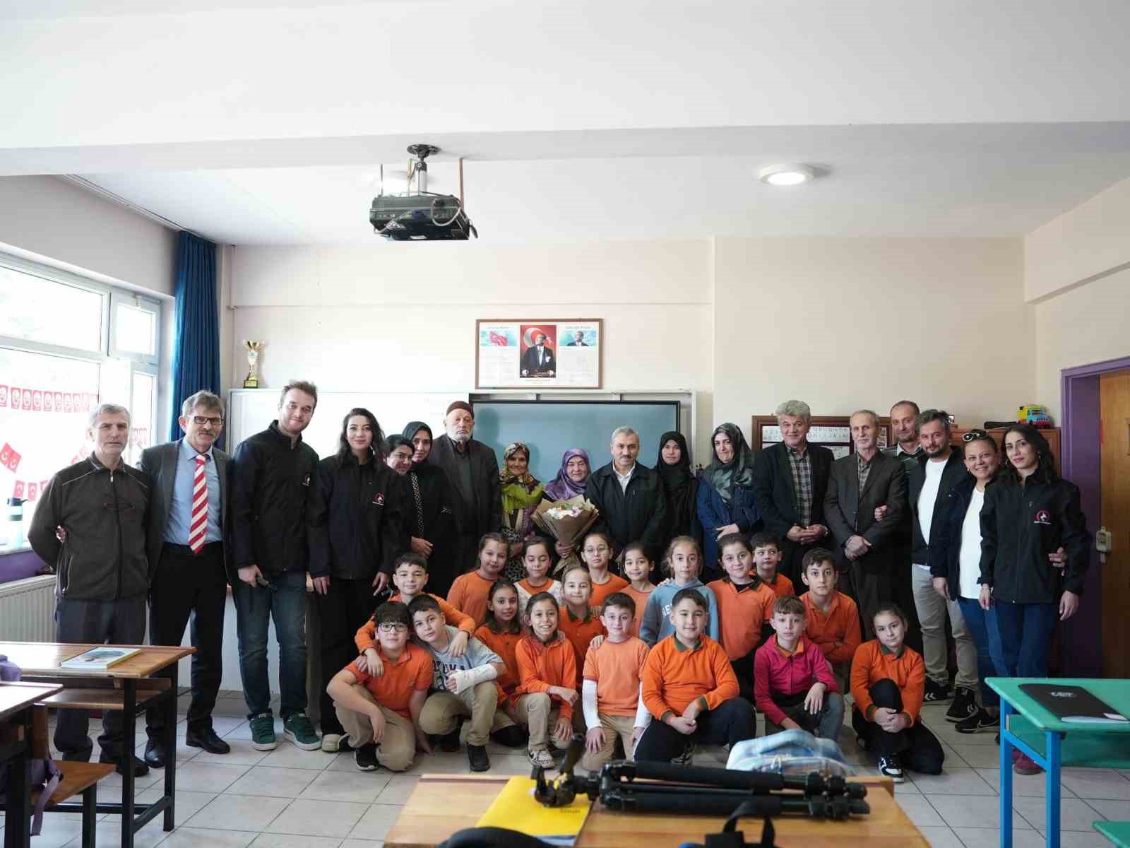 Öğretmenler Günü’nde Düzce Belediyesi’nden anlamlı kutlama