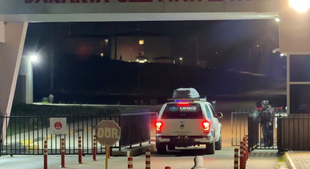 Cezaevinde gıda zehirlenmesi ş&uuml;phesi: "131 h&uuml;k&uuml;ml&uuml; hastaneye kaldırıldı"
