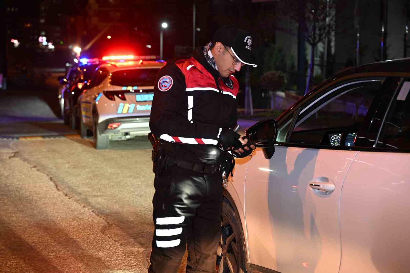 Kastamonu’da ‘huzur’ uygulamasında 2 bin 888 kişi sorgulandı
