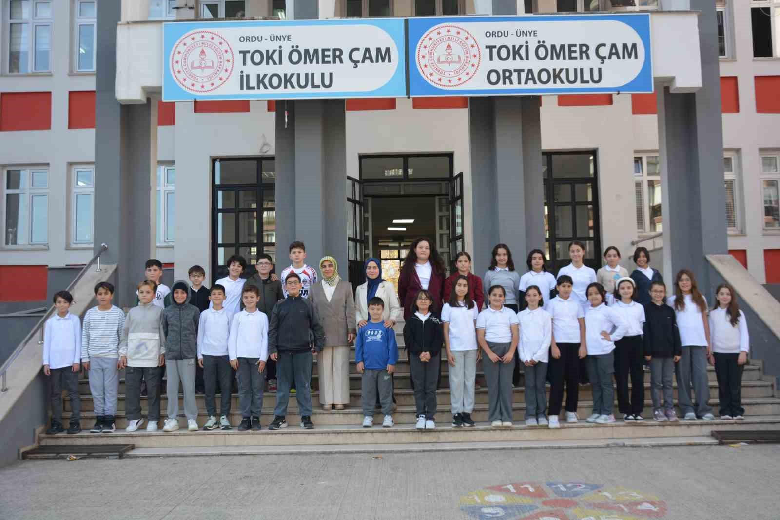 Ordu’da 27 yıllık öğretmen, yetiştirdiği eski öğrencisiyle omuz omuza görev yapıyor
