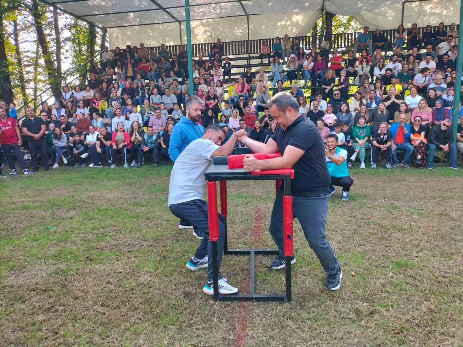 Köyceğiz’de öğretmenler şenlikte doyasıya eğlendi