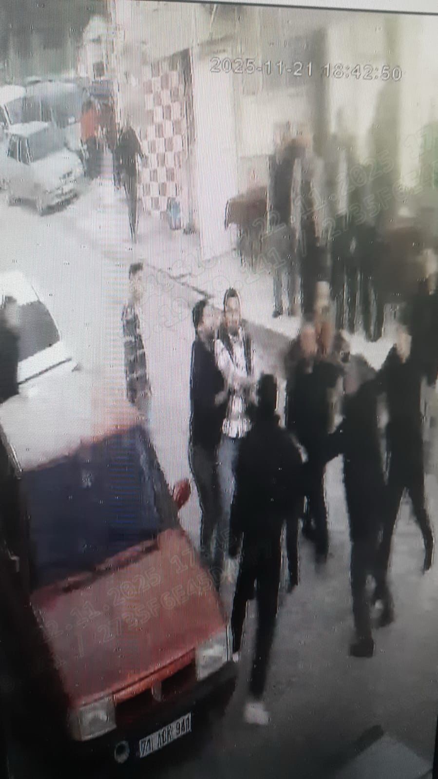 Tartıştığı kişilerden şikayetçi olmaya gitti, fenalaşarak öldü: 2 tutuklama