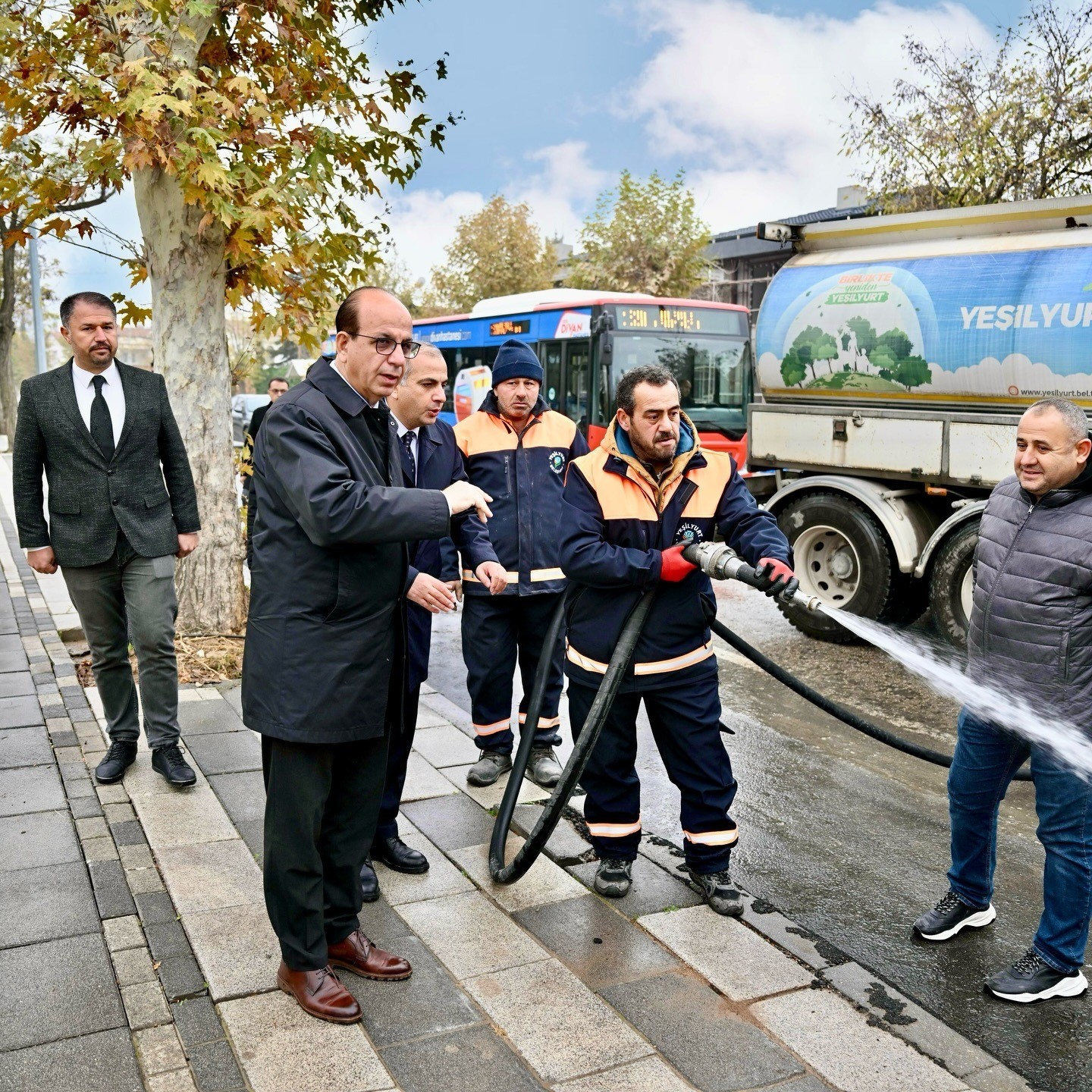 Başkan Ge&ccedil;it: "Yeşilyurt&rsquo;un her k&ouml;şesi i&ccedil;in &ouml;zveriyle &ccedil;alışıyoruz"
