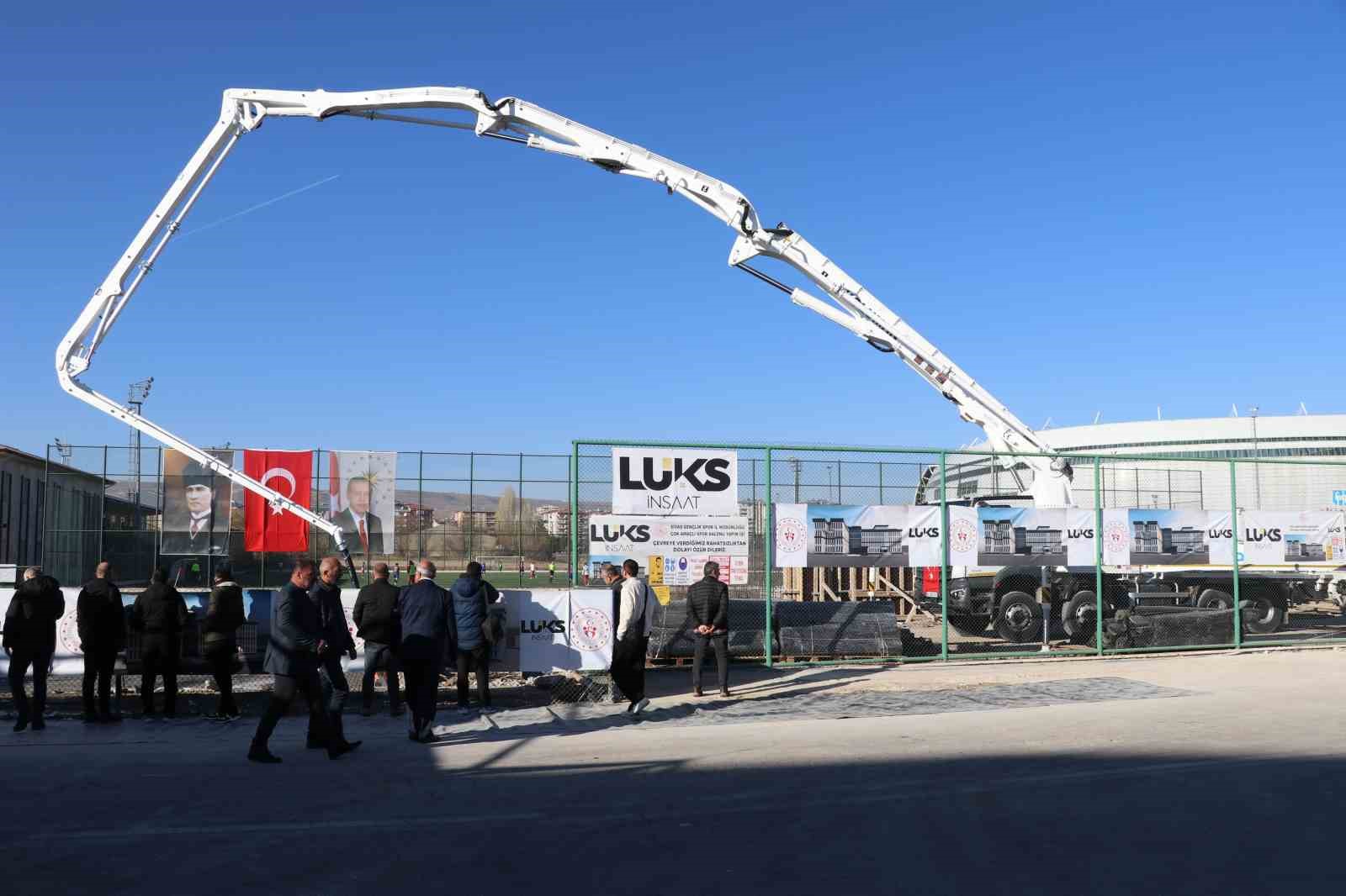 Bakan Bak: "Türkiye, spor devrimi yaşıyor"
