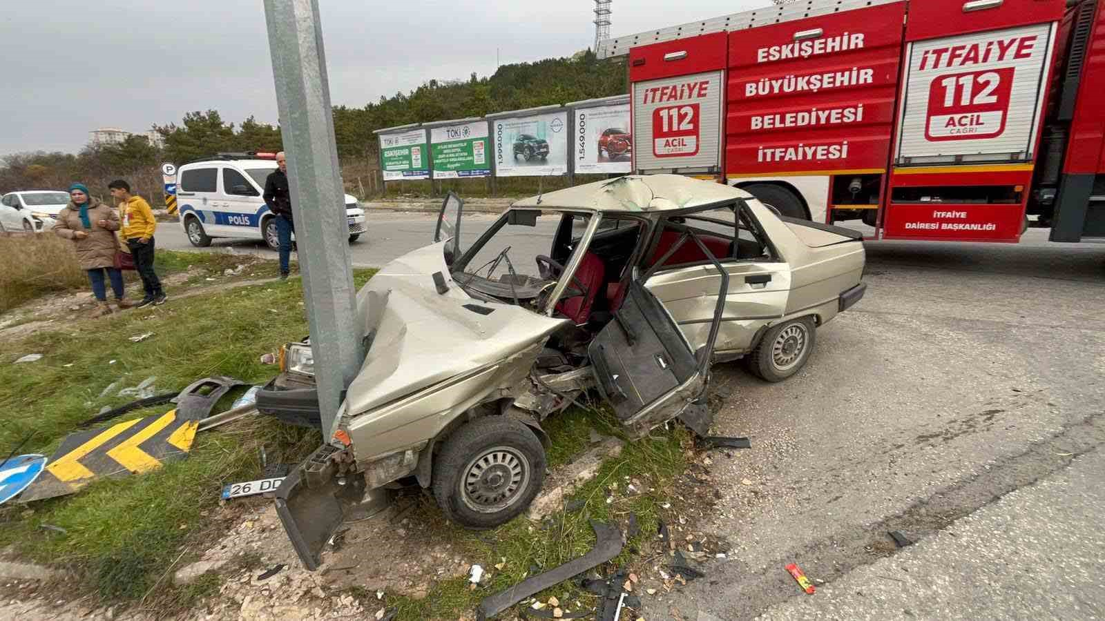 Eskişehir’de feci kaza: 2 ağır yaralı