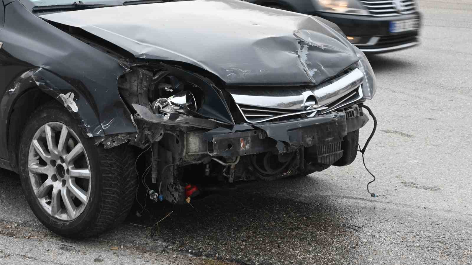 Eskişehir&rsquo;de feci kaza: 2 ağır yaralı
