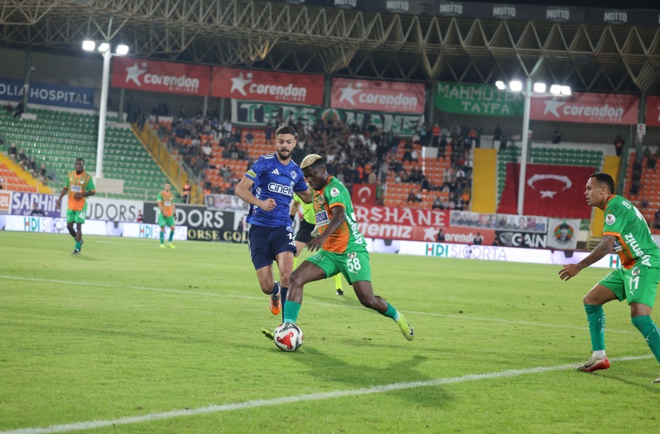 Trendyol S&uuml;per Lig: Alanyaspor: 1 - Kasımpaşa: 2 (Ma&ccedil; sonucu)
