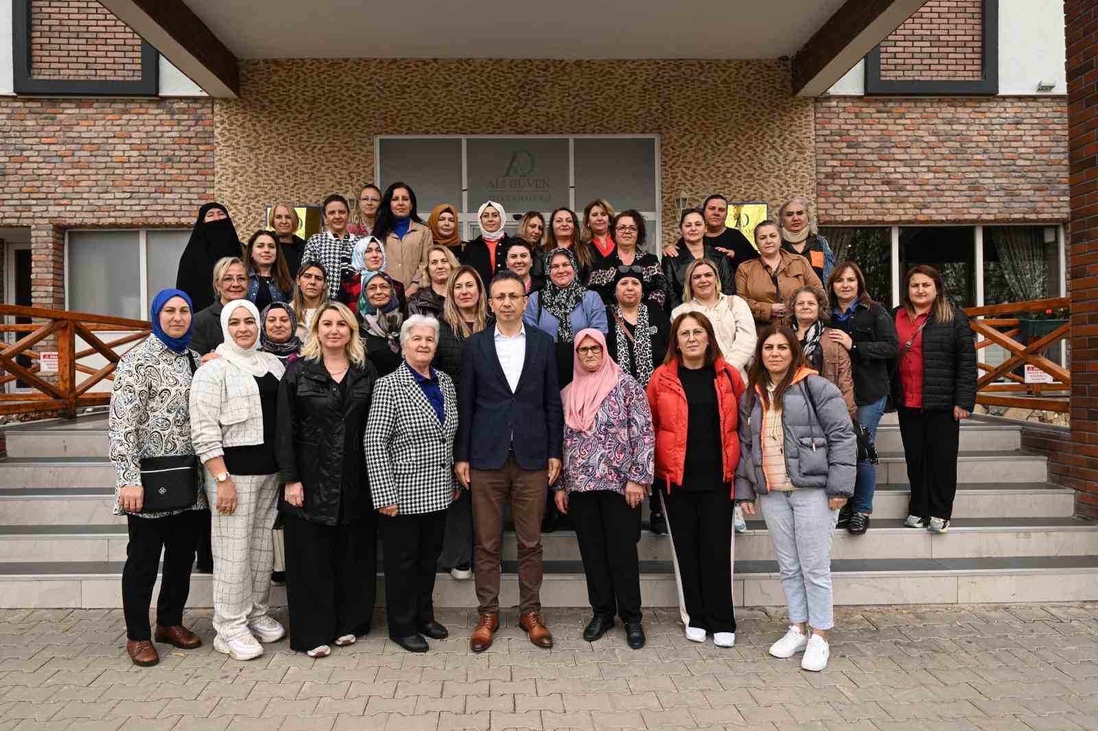 Edirne&rsquo;den gelen şehit ve Gazi aileleri Eskişehir&rsquo;de ağırlandı
