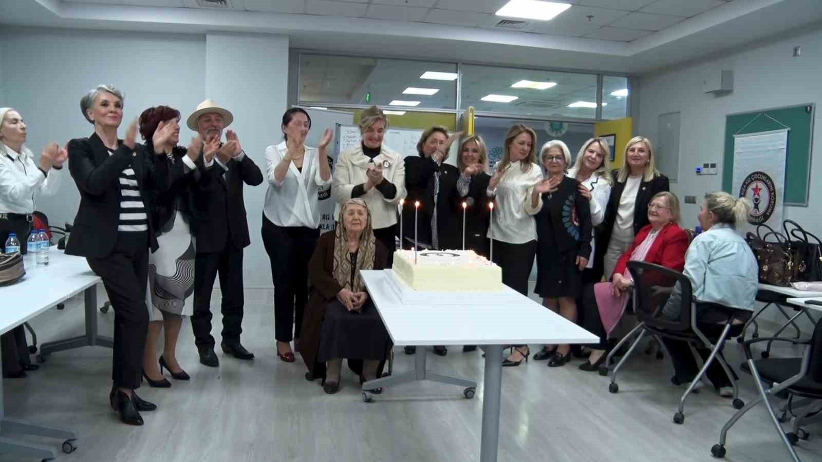 Saniye Rıza Kız Çocuklarını Koruma Derneği 50. yılını kutladı