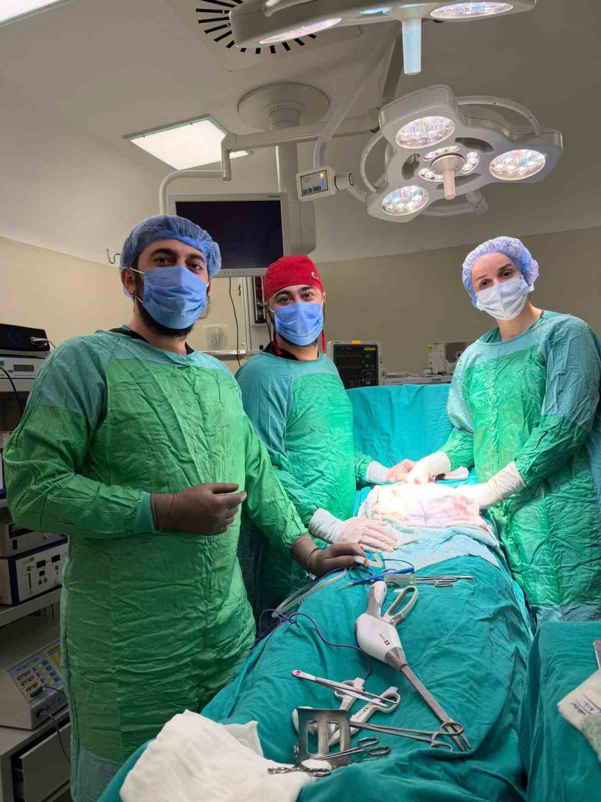 Bayburt’ta kolon ve rektum tümörü ameliyatları başarıyla gerçekleştirildi