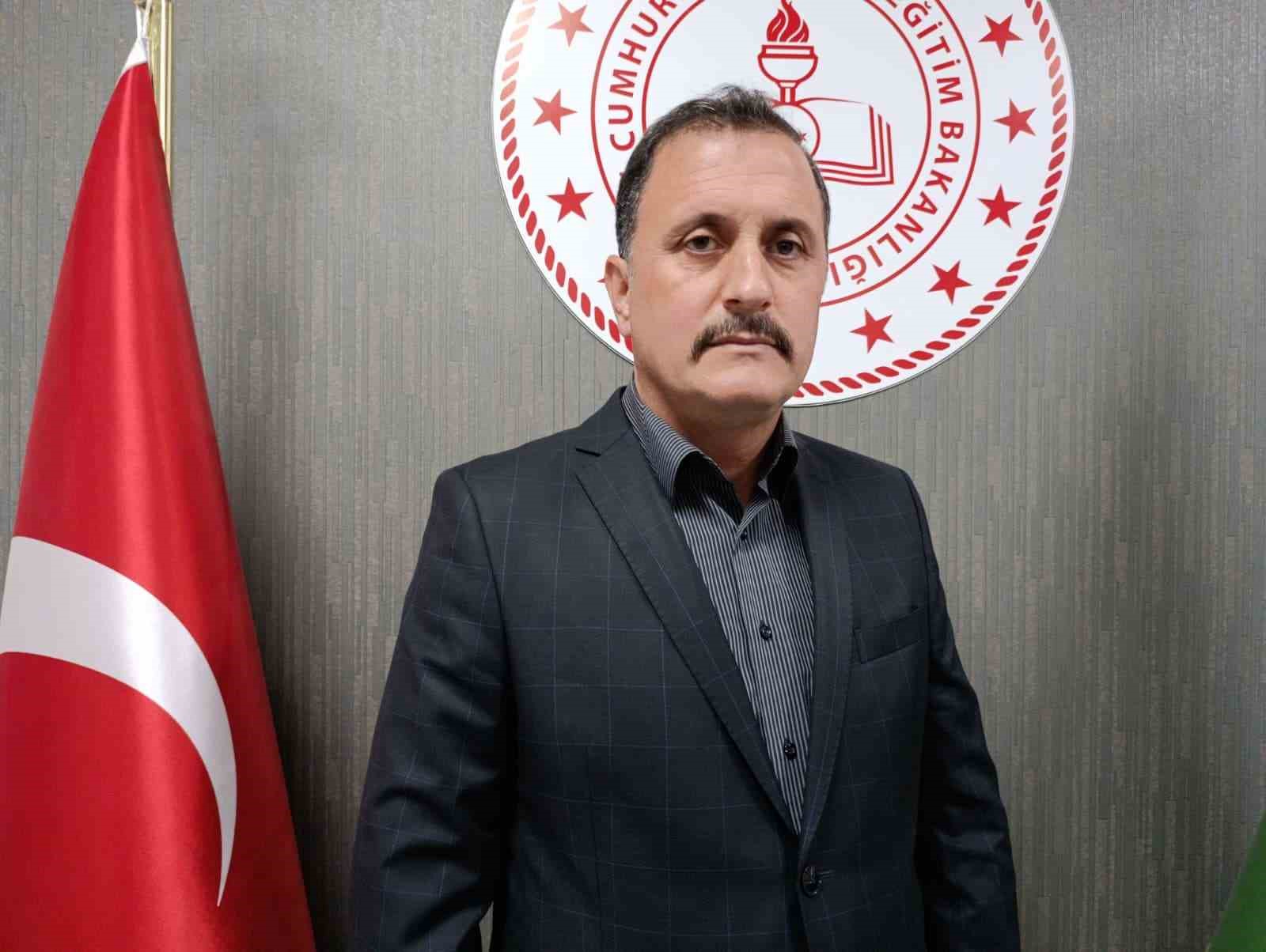 Okul müdürünün unutamadığı ’Un hatırası’: "Asrın felaketi yaşandı, o fırının deposunda tonlarca un enkazın altında kaldı"