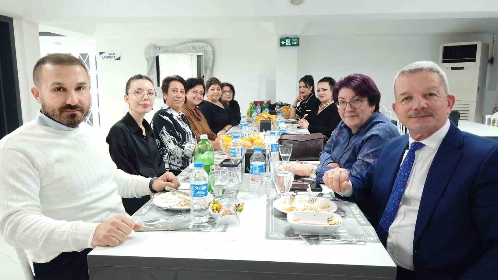 Pamukkale’de öğretmenler günlerini coşkuyla kutladı
