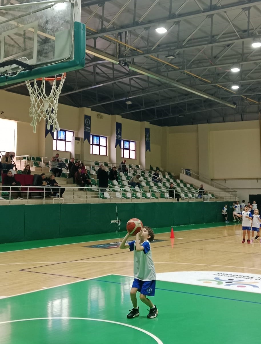 Kış spor okullarında sertifika heyecanı