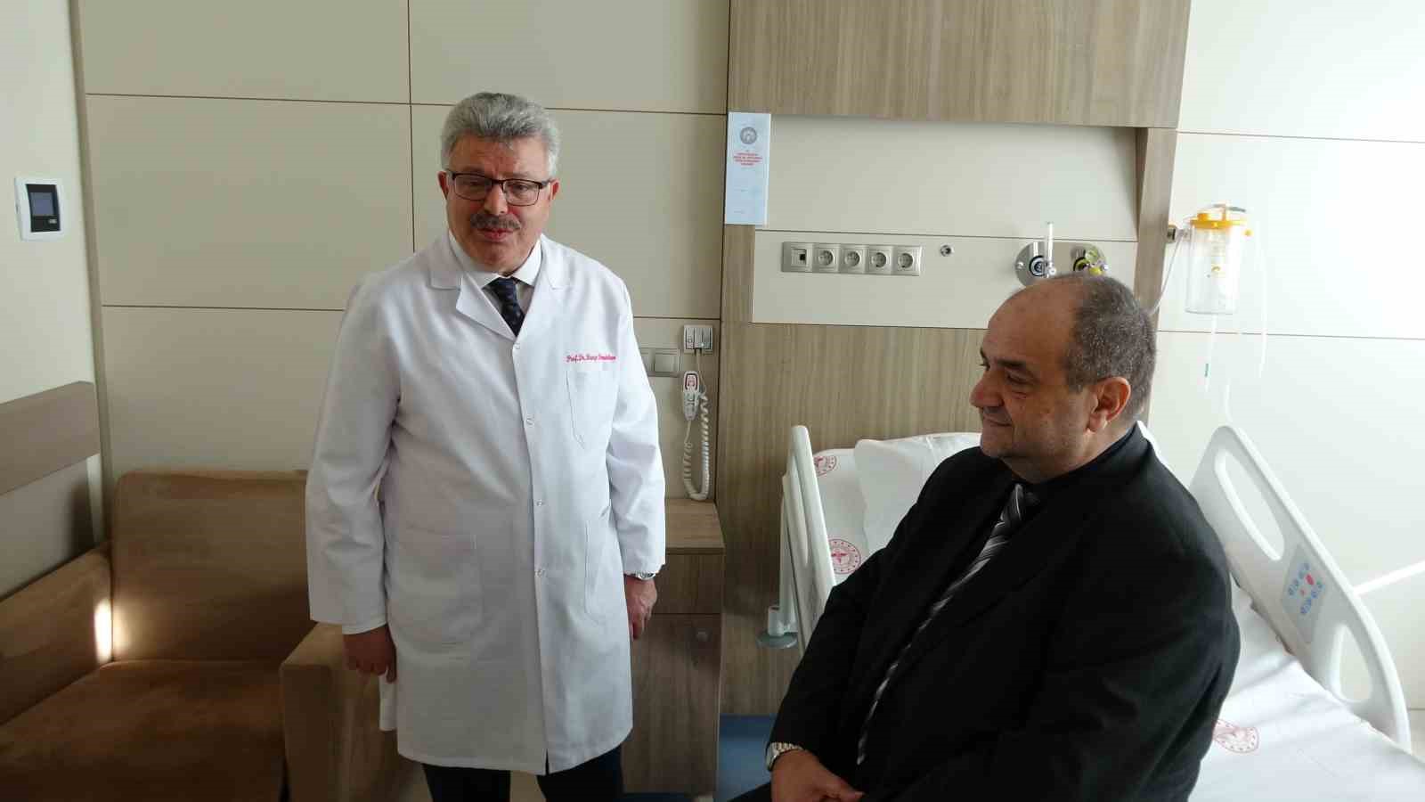 Akciğer kanserinde erken teşhis hayat kurtarıyor: "En önemli sebepleri sigara, pasif içicilik ve hava kirliliği"
