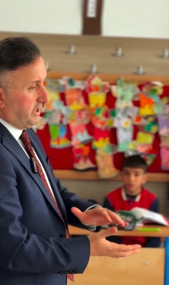 Kayseri’de yöneticiler öğrencilerle buluştu, ders anlattı