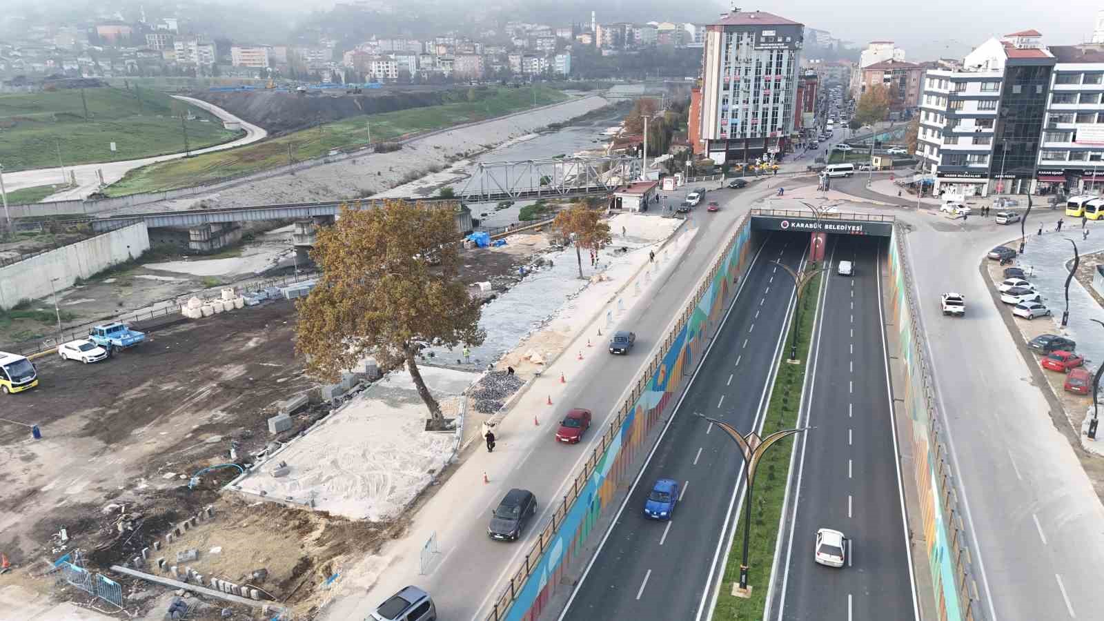 Karabük’te kapalı ve klimalı duraklar için çalışmalar sürüyor
