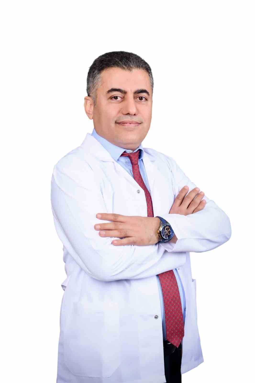 Fiziksel Tıp ve Rehabilitasyon Uzmanı Doç. Dr. İrfan Koca: "Geçmeyen ağrılardan "nöral terapi" ile kurtulun"