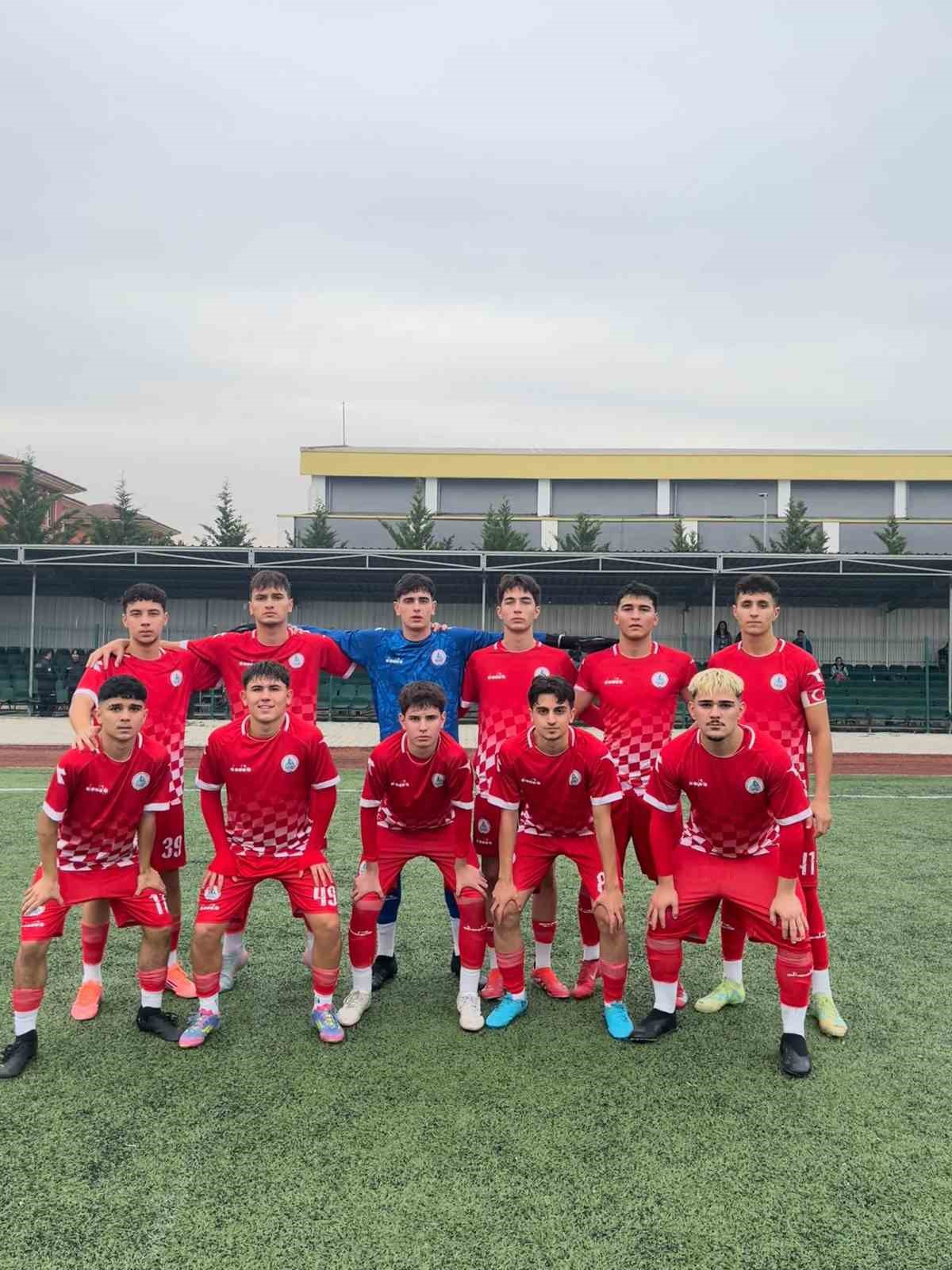 Körfez Gençlerbirliği ilk yarıyı 17 puanla tamamladı
