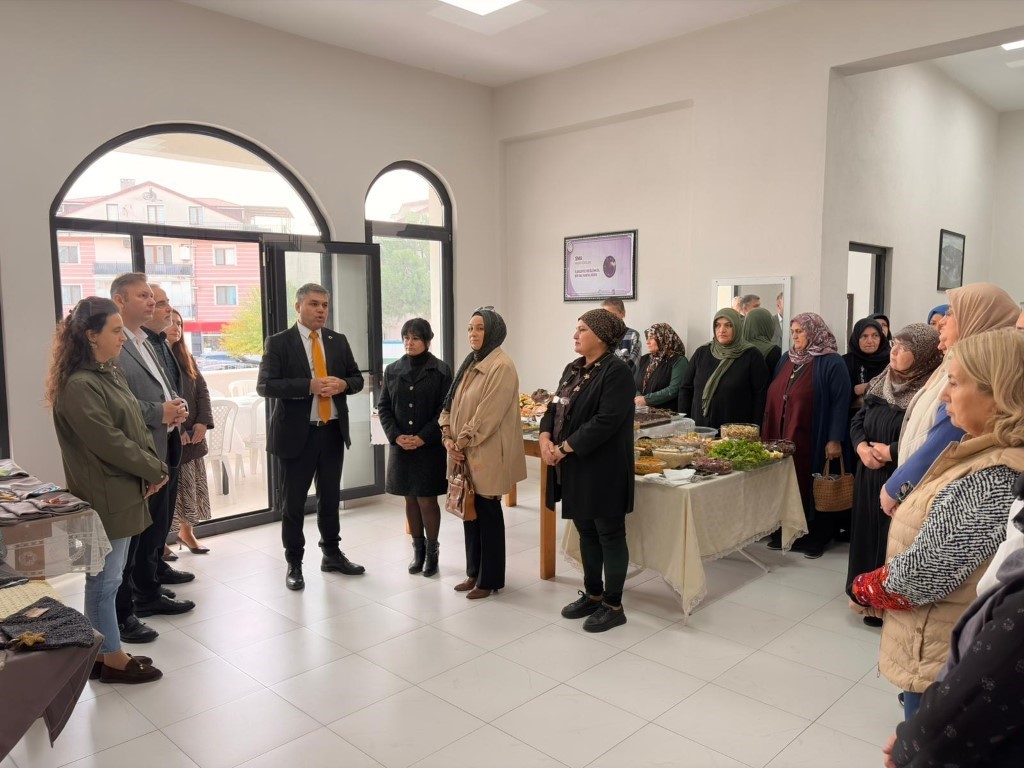 Kartepe’de el emeği ürünler Uras Ege için satıldı
