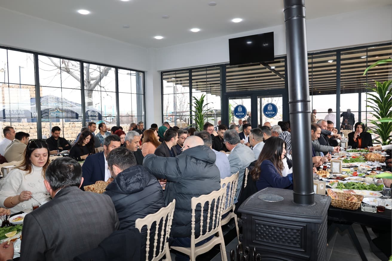 Başkan Metin&rsquo;den &ouml;ğretmenlere jest
