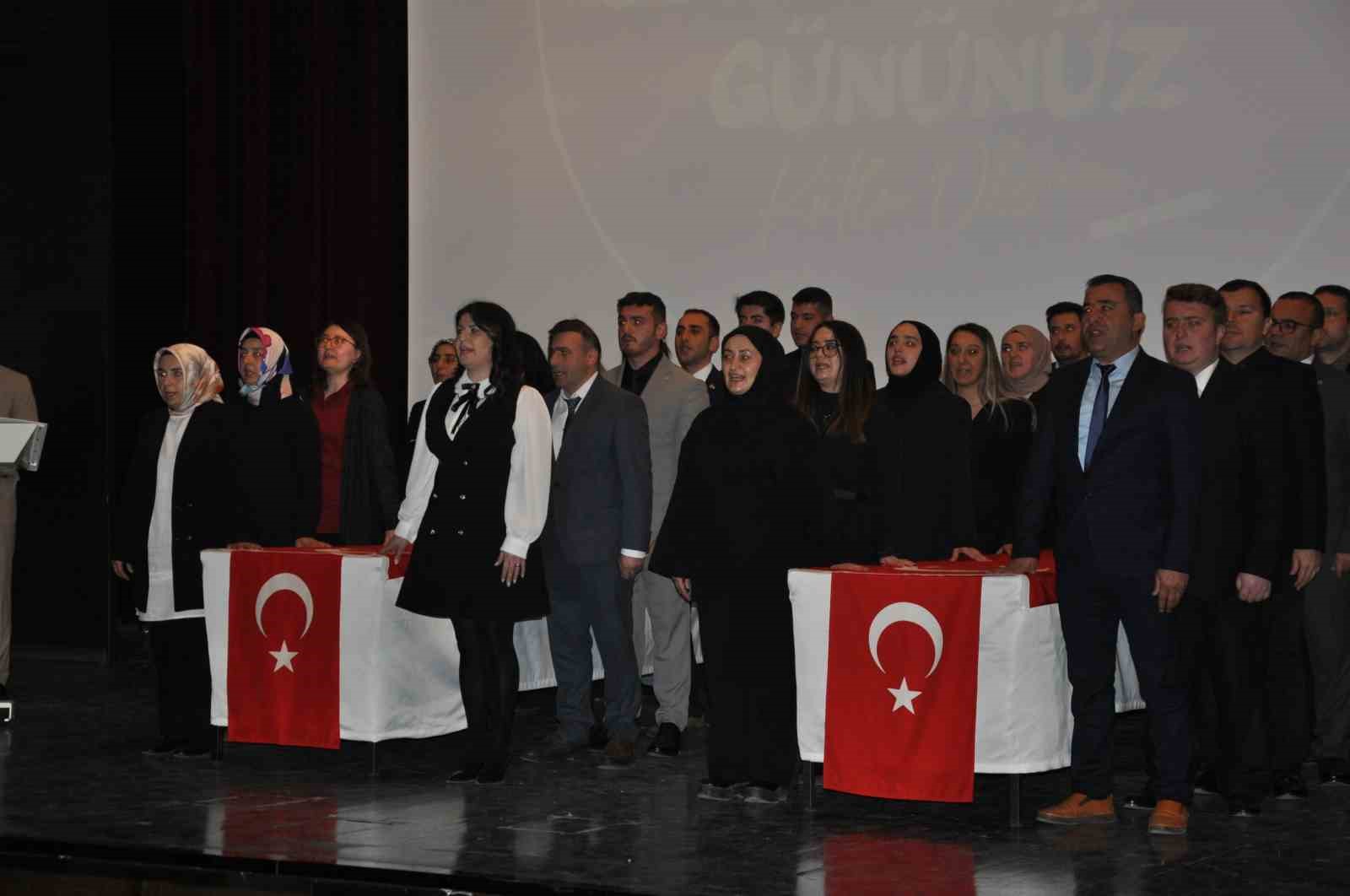 Kars’ta Öğretmenler Günü kutlandı
